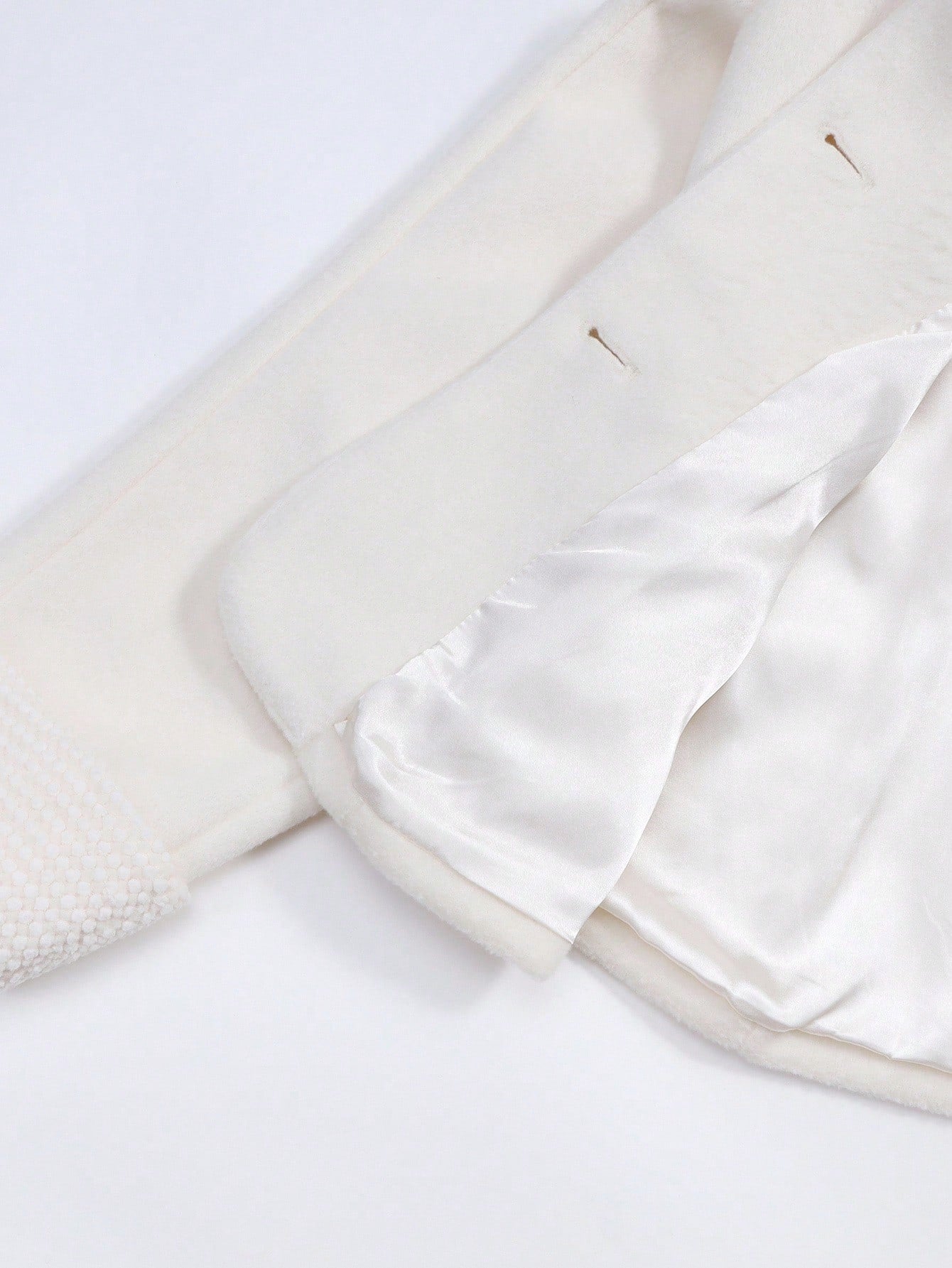 Bauerfeld™ | Asymmetrischer Blazer mit Knopfverschluss